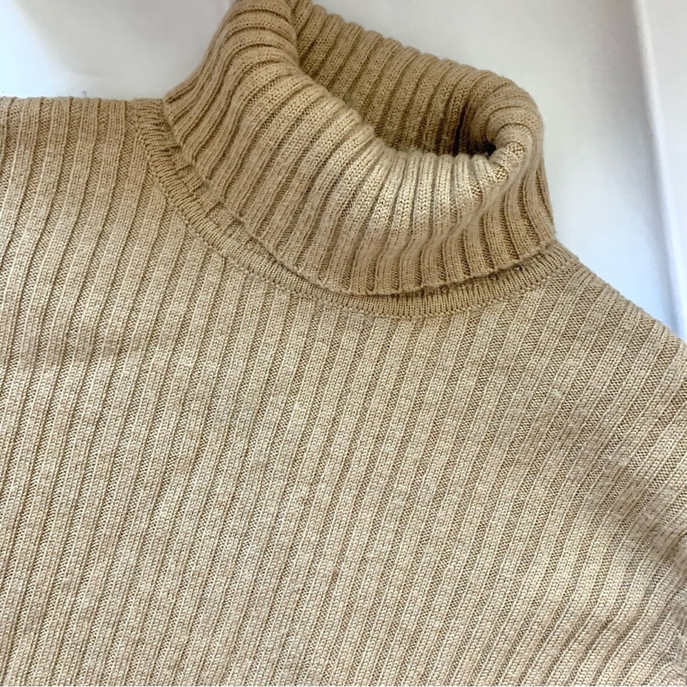 LL Bean 100% Merino Wool Ribbed Turtleneck Sweater in beige tan LG - Picture 2 of 13